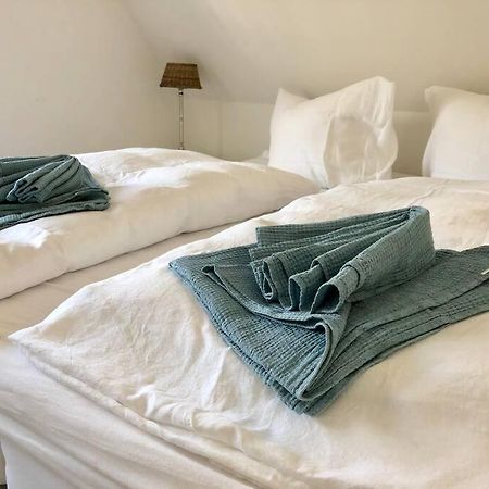 Reetdachhaus Seasons Mit Kamin & Sauna Groß Schwansee Екстериор снимка